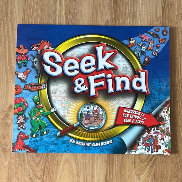 Bundle of Seek & Find Book and Puzzle - Picture 3 of 16
